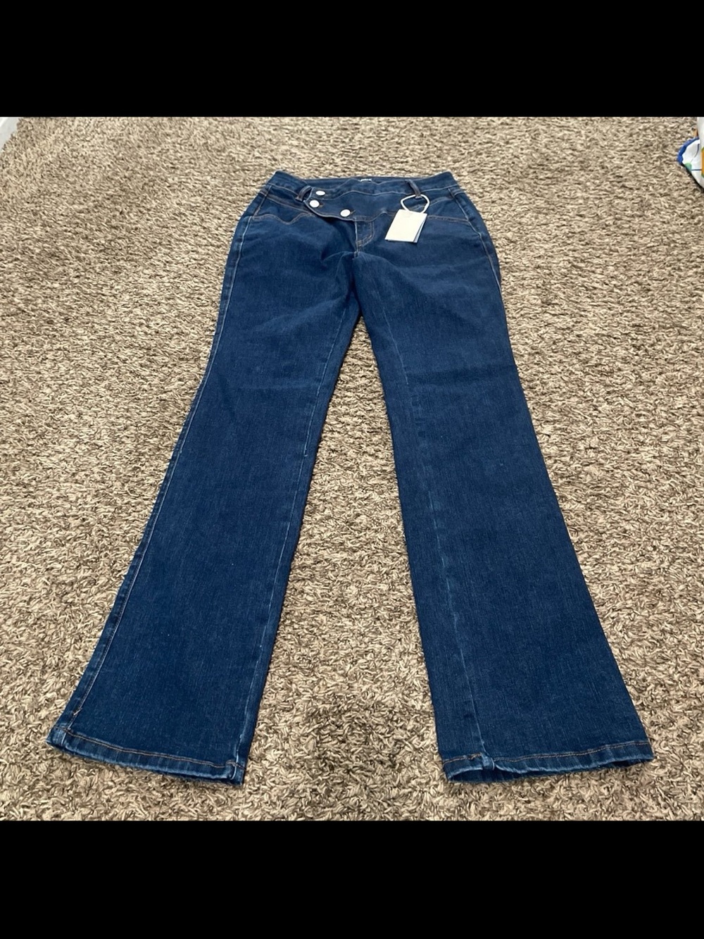 flamingals NWT straight, leg button, detail, jeans, size medium